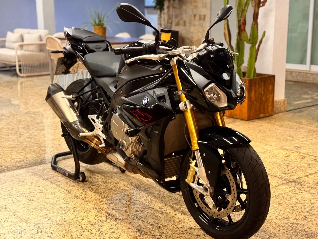 BMW S1000-R Naked - Muito Nova  - Foto 3