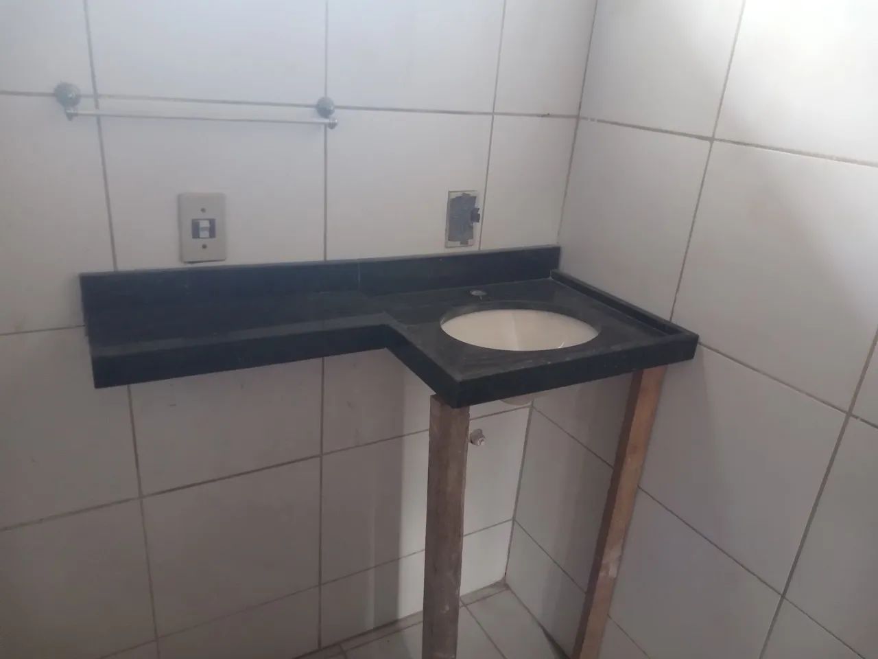 Pia para banheiro com complemento p/ lado esquerdo. - Foto 2