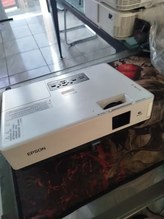 Projetor Epson 2800 Lumens Xga VGA HDMI Wifi