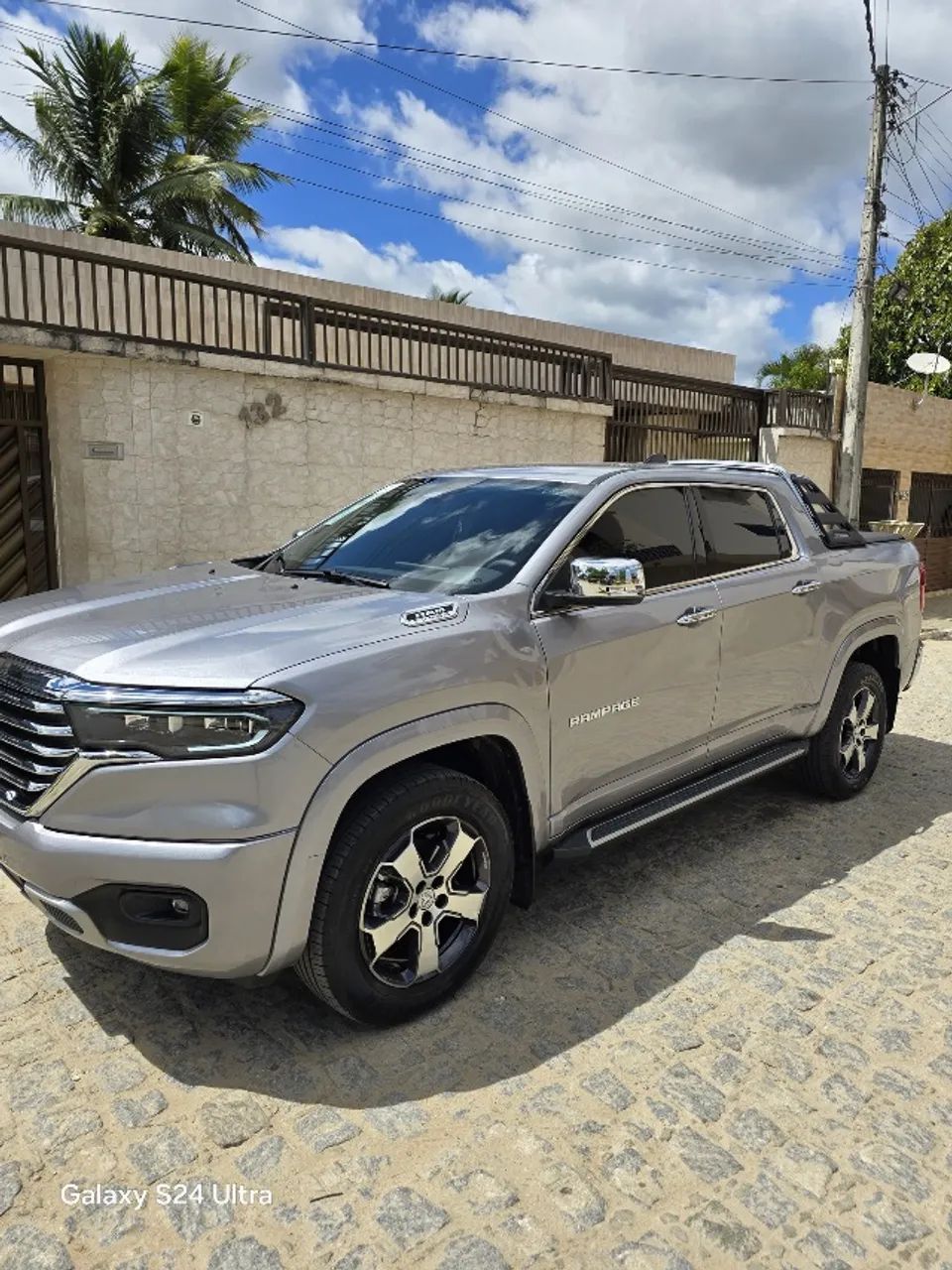 RAM rampage laramie 2024-2024 carro em estado de zero 