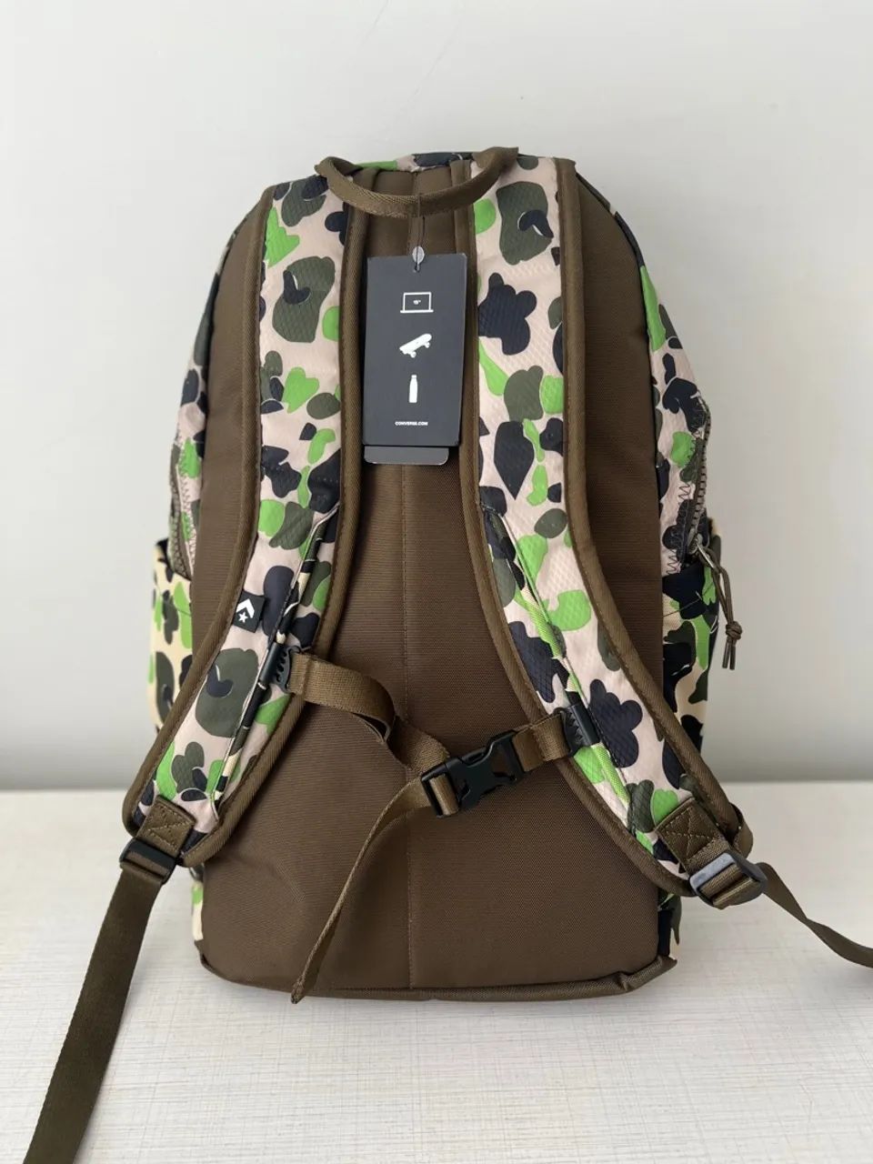 Mochila Converse Camuflada Original - Foto 2