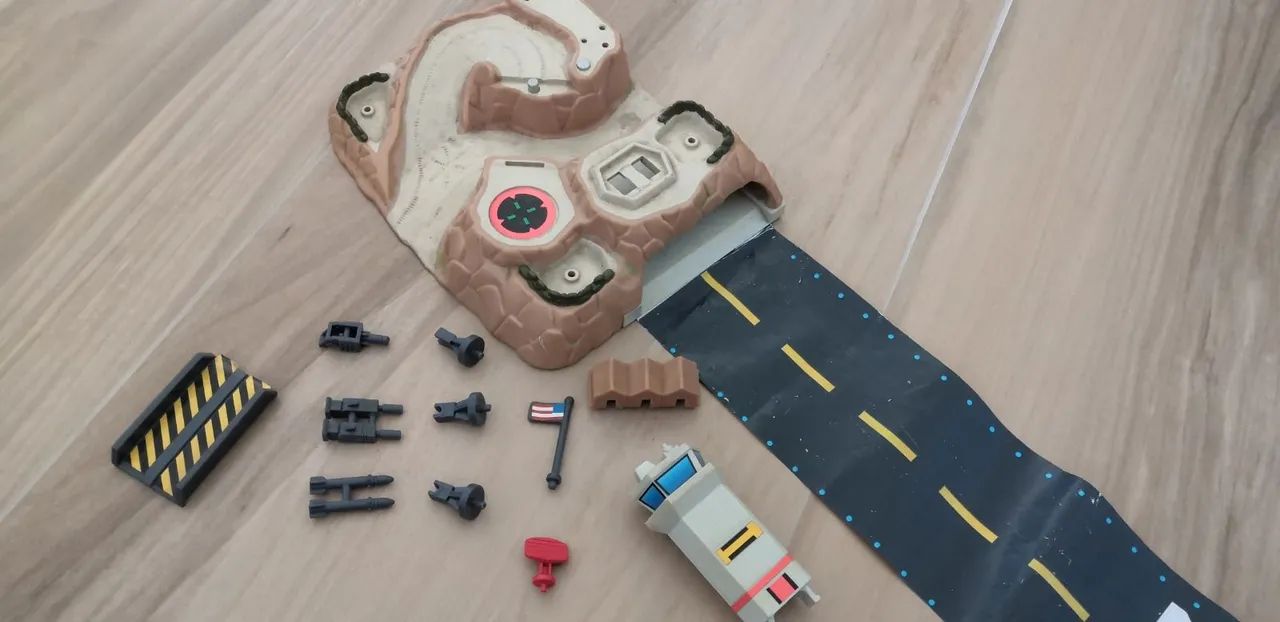 micro machine military desert airstrip base playset