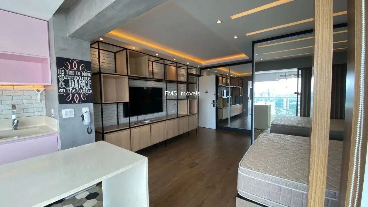 Studio para locação em São Paulo-SP, Campo Belo: 1 quarto, 1 banheiro, garagem, 44m² de ár