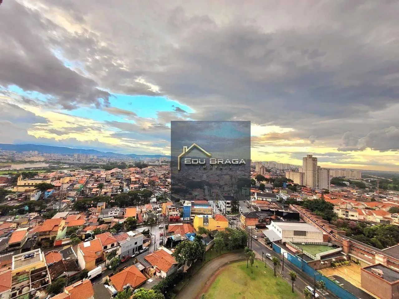 Apartamento com 3 dormitórios para alugar, 64 m² por R$ 3.510,00/mês - Ponte Grande - Guar