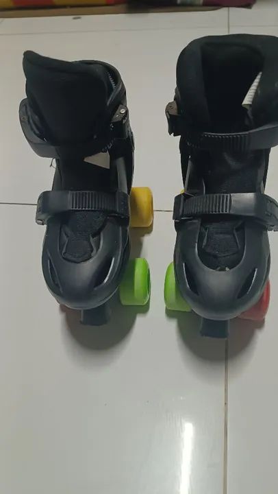 Patins com Rodas Coloridas 