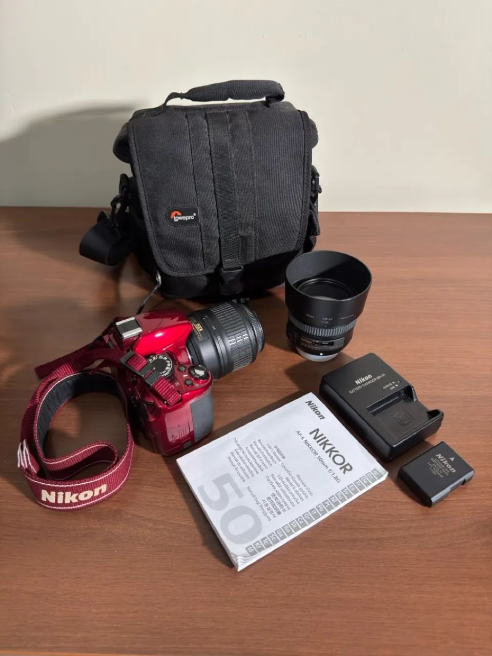 Câmera Nikon DSLR D3100, com Lentes