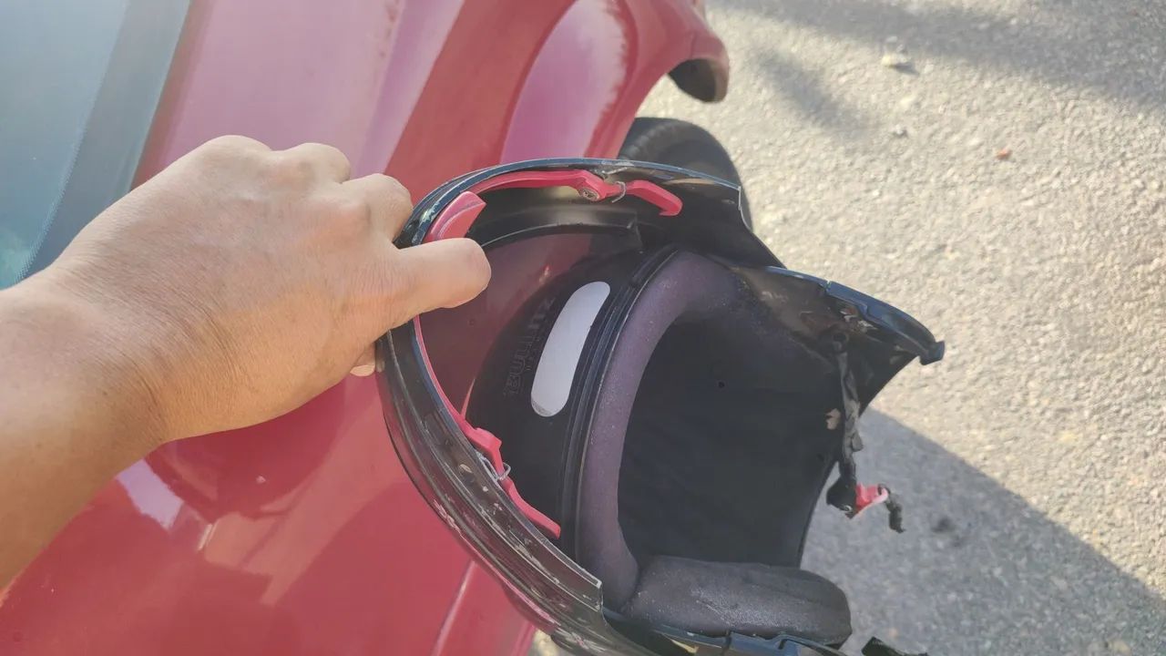 2 capacetes de moto - Foto 2