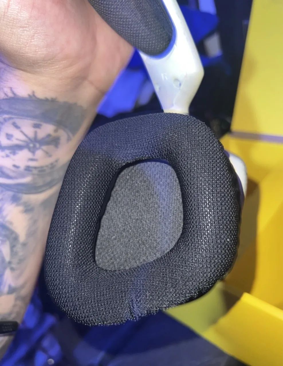 Headset Corsair Void Elite Pro Wireless Branco - Foto 5