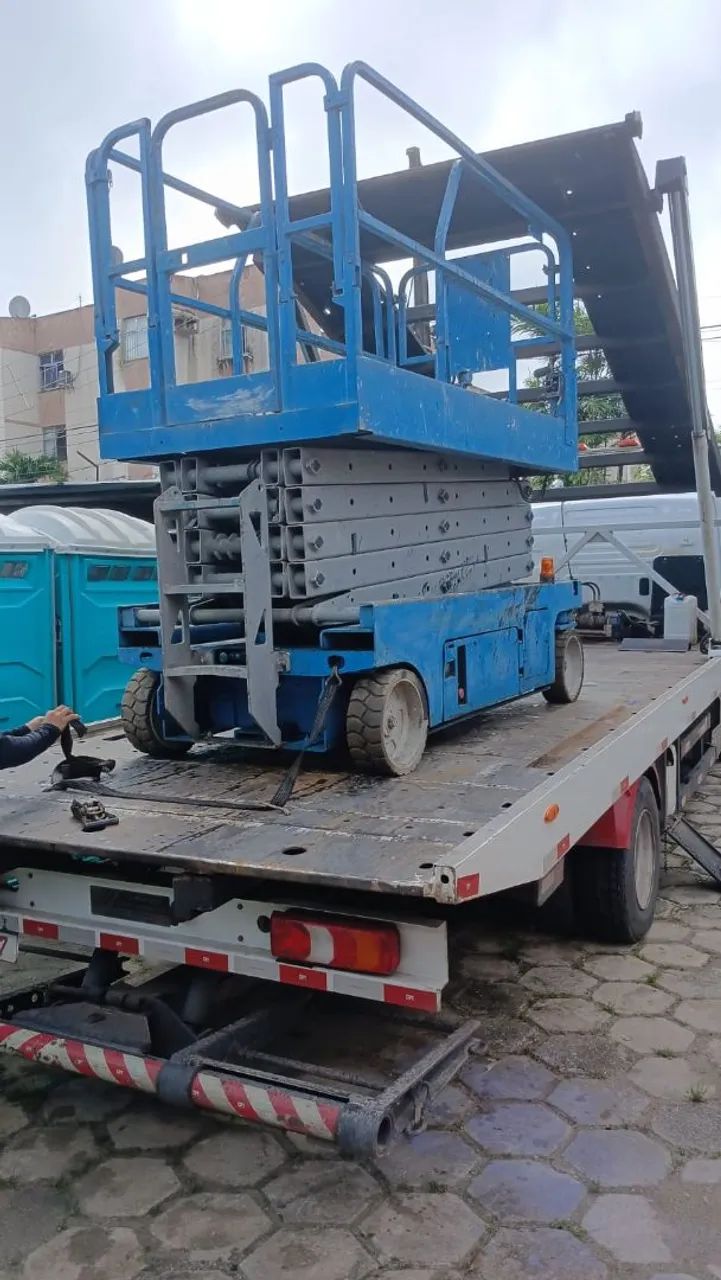 Faço Locação de Plataforma Elevatória de 9 metros, 11 metros e 15 metros articulada.