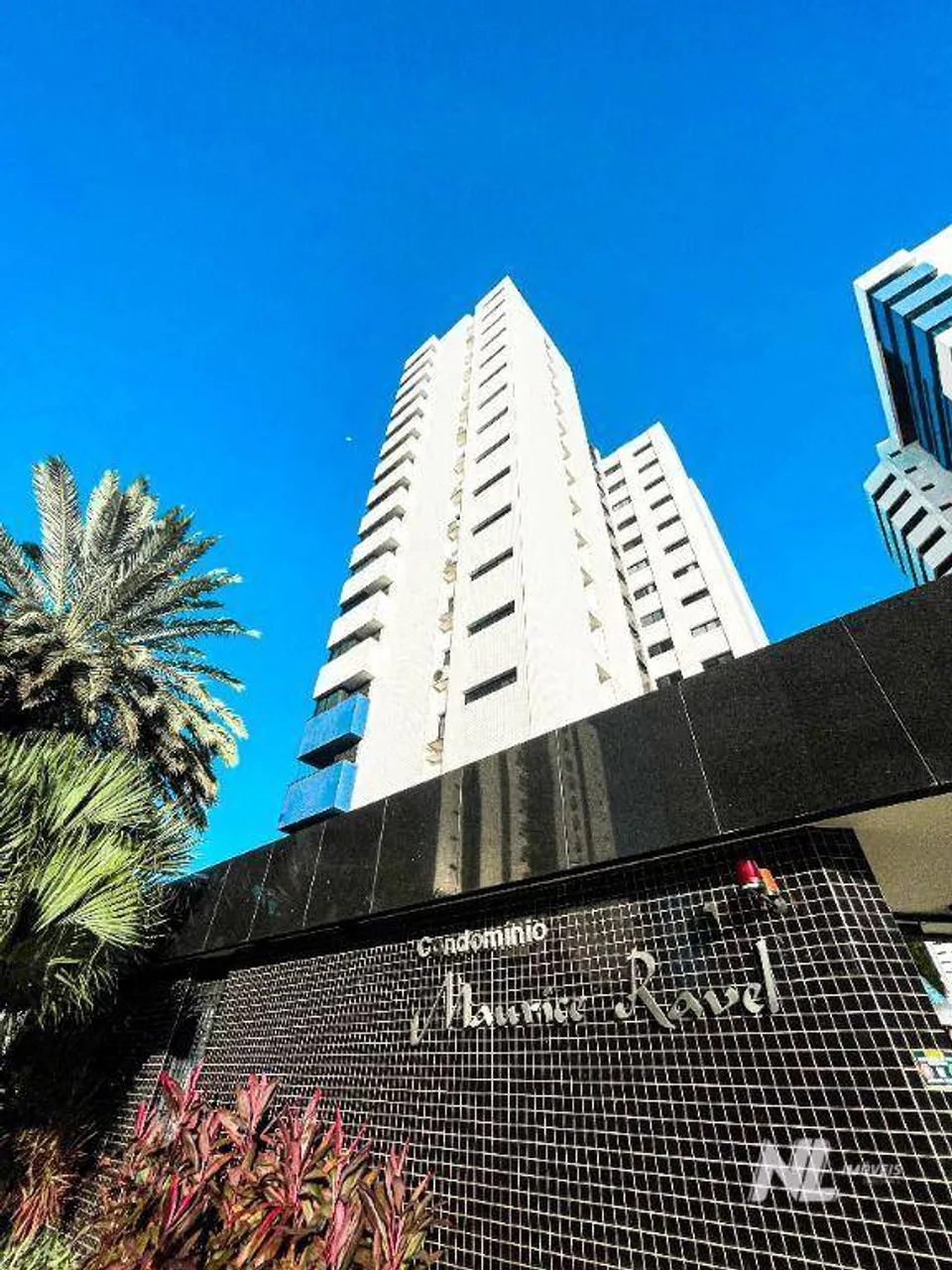 Apartamento com 328m² em Lagoa Nova - 5suites - 3Vagas cobertas - andar alto