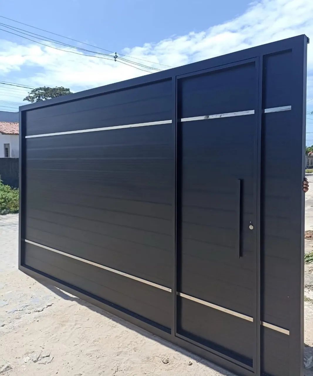 Portão de alumínio preto