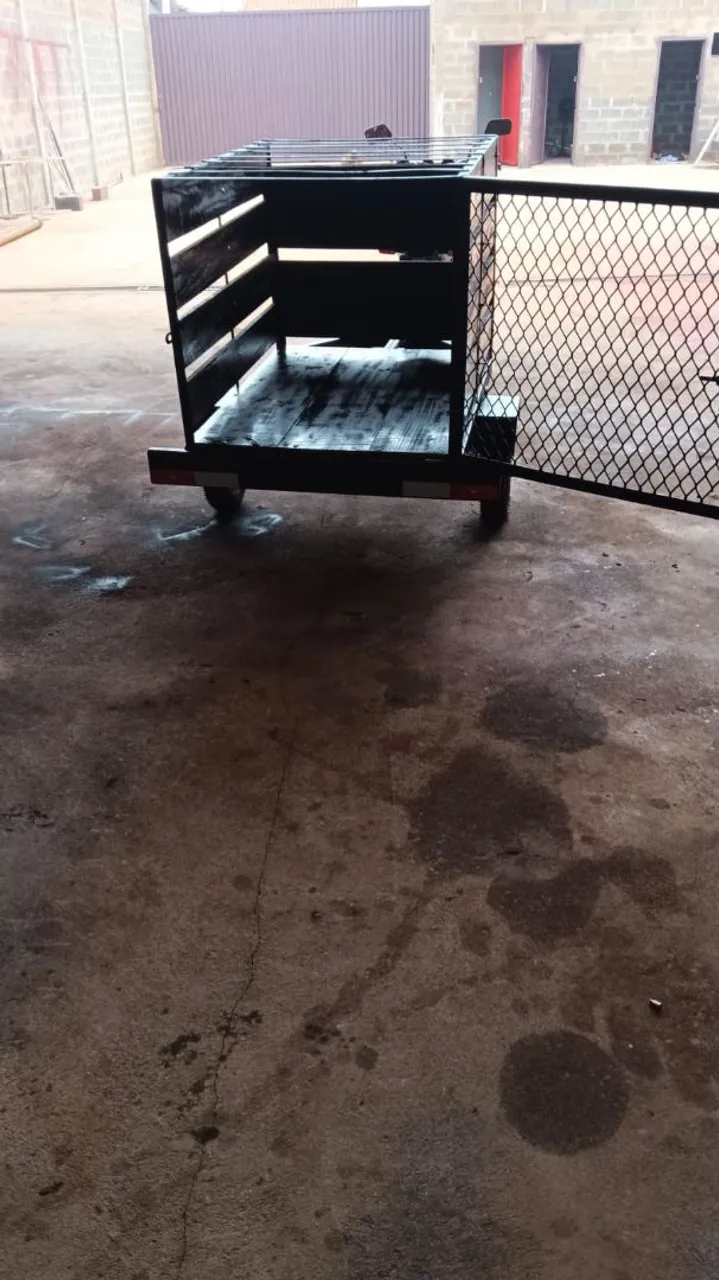 Carretinha para transporte com gaiola