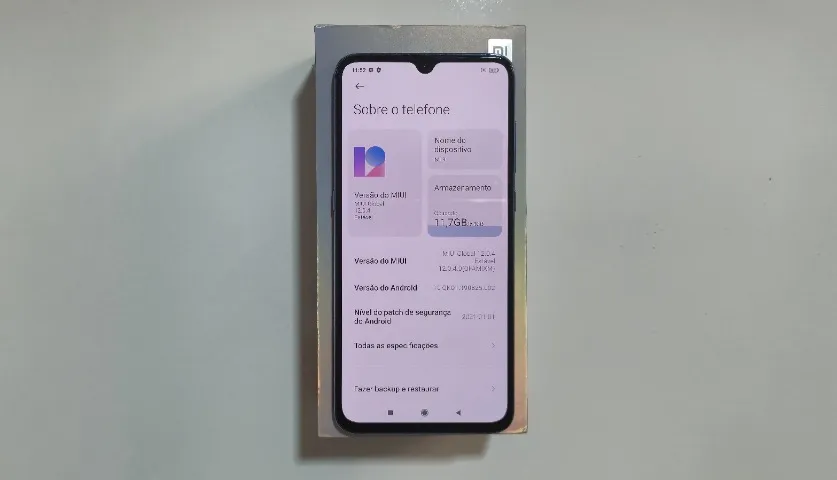 Celular Smartphone Xiaomi Mi 9 versão global 64GB 6GB RAM