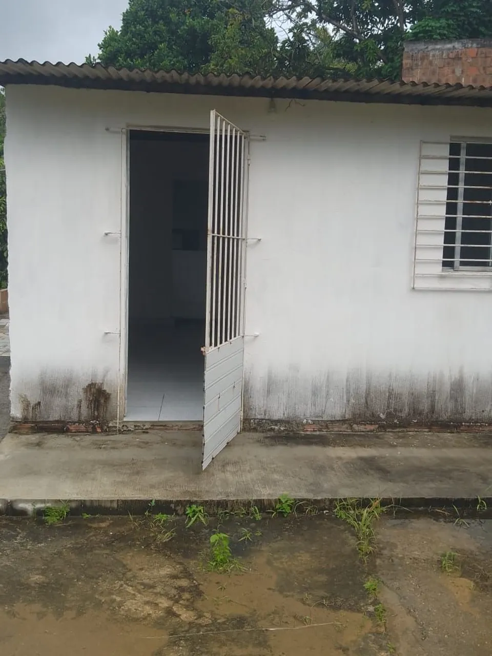 Aluga-se uma casa em paulista
