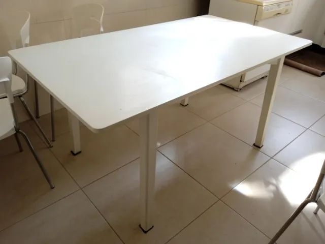 Mesa de jantar em Madeira Branca 78 cm x 160 cm x 90 cm - Foto 4