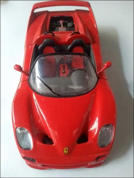 Carro Colecionável/ Miniatura Ferrari F50 1/24 Bburago 1995 - Made in Italy