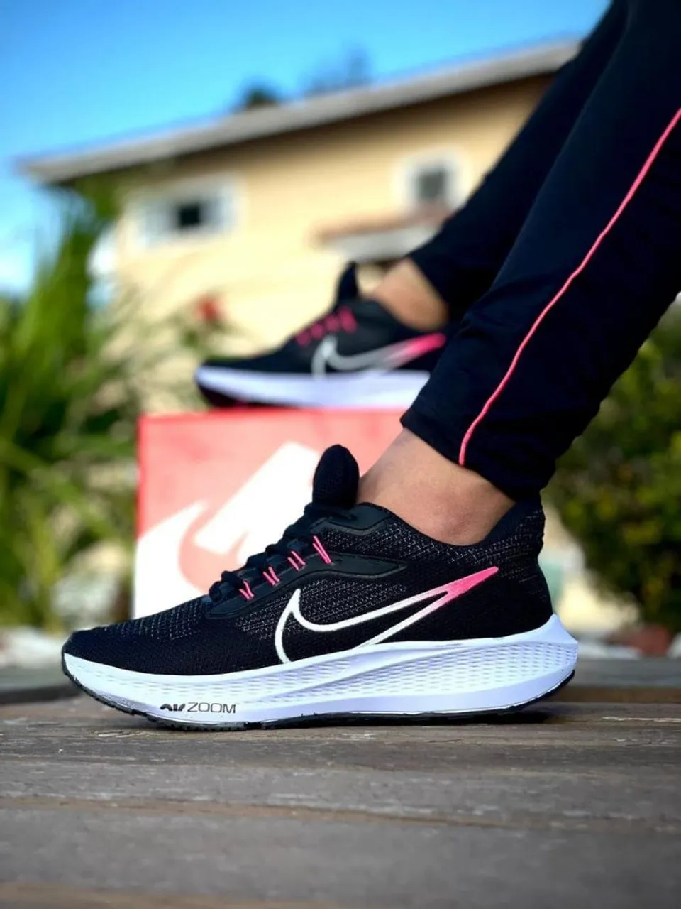 Tênis Nike Air Zoom Pegasus - Preto com detalhes