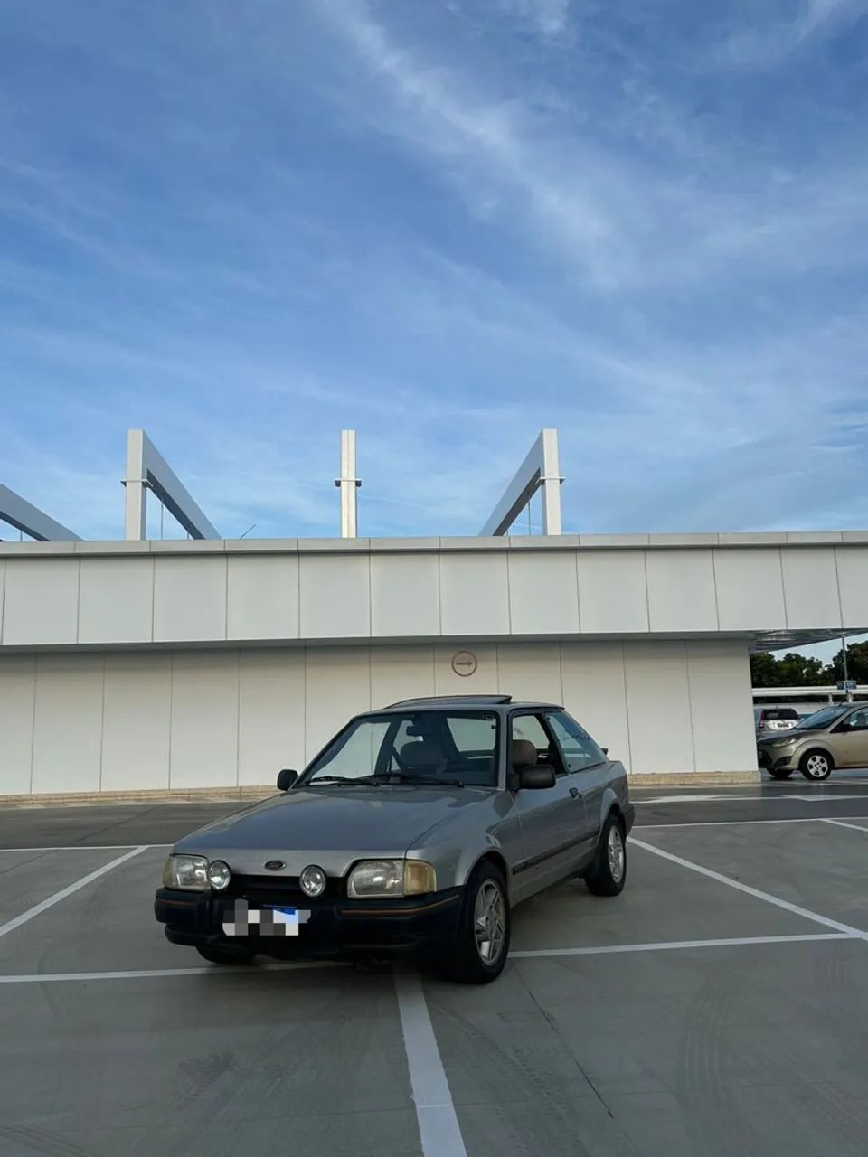 ESCORT XR3 87