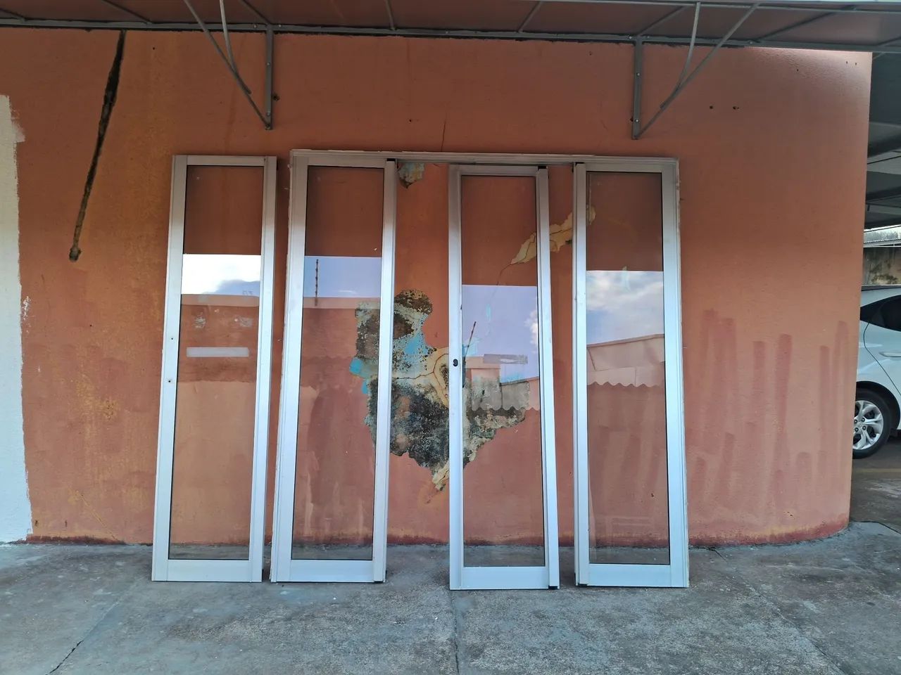 Porta de Alumínio com Vidros 