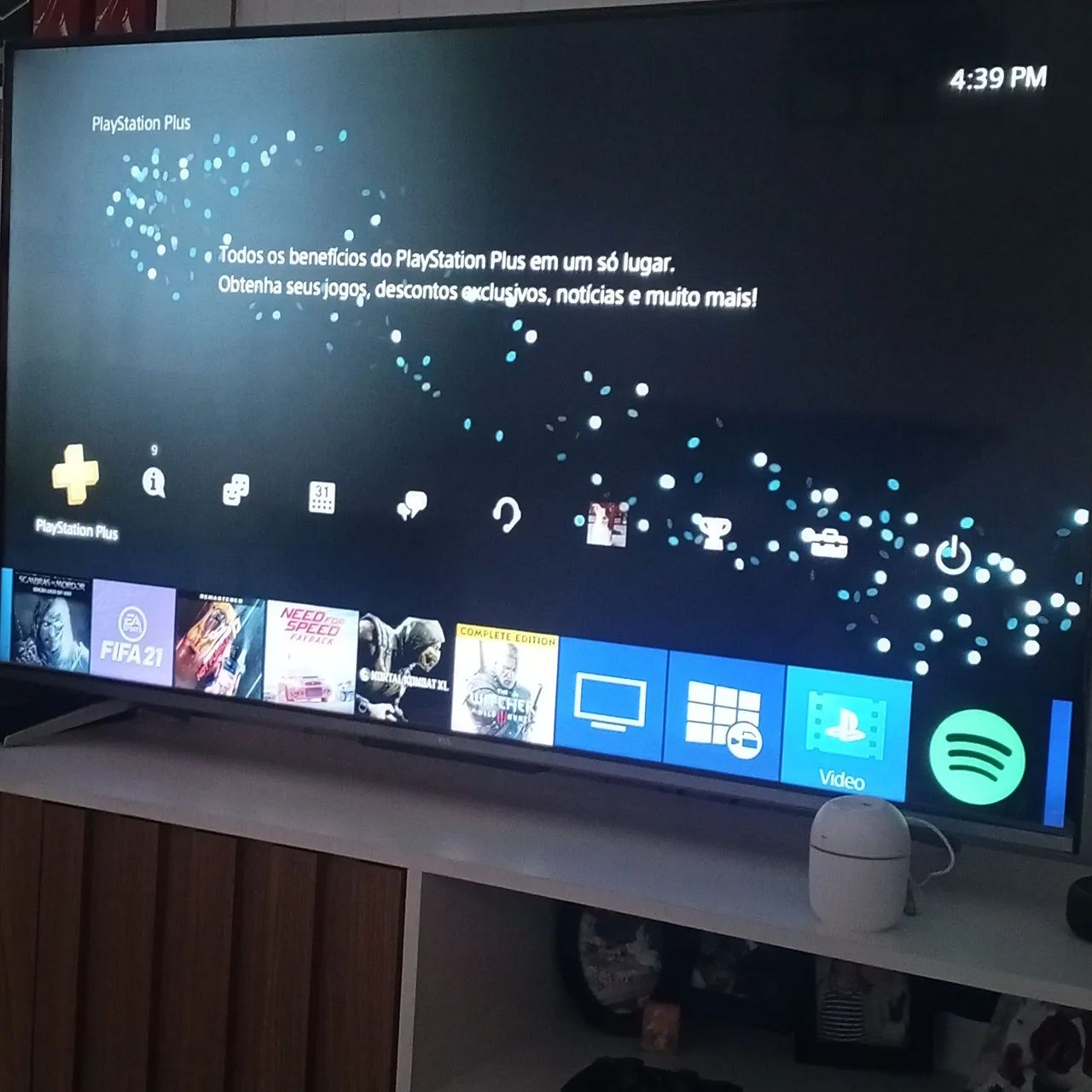 Paystation 4 1 TB c / 2controles originais