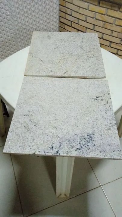 43 PEDRAS 0,50 X 0,50 COM ESPESSURA 1,5 CM GRANITO BRANCO SIENA - Foto 3