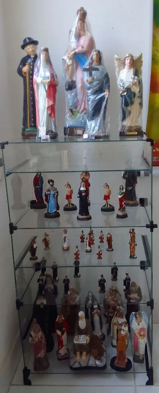 Imagens religiosas variadas( com preços e tamanhos variados )