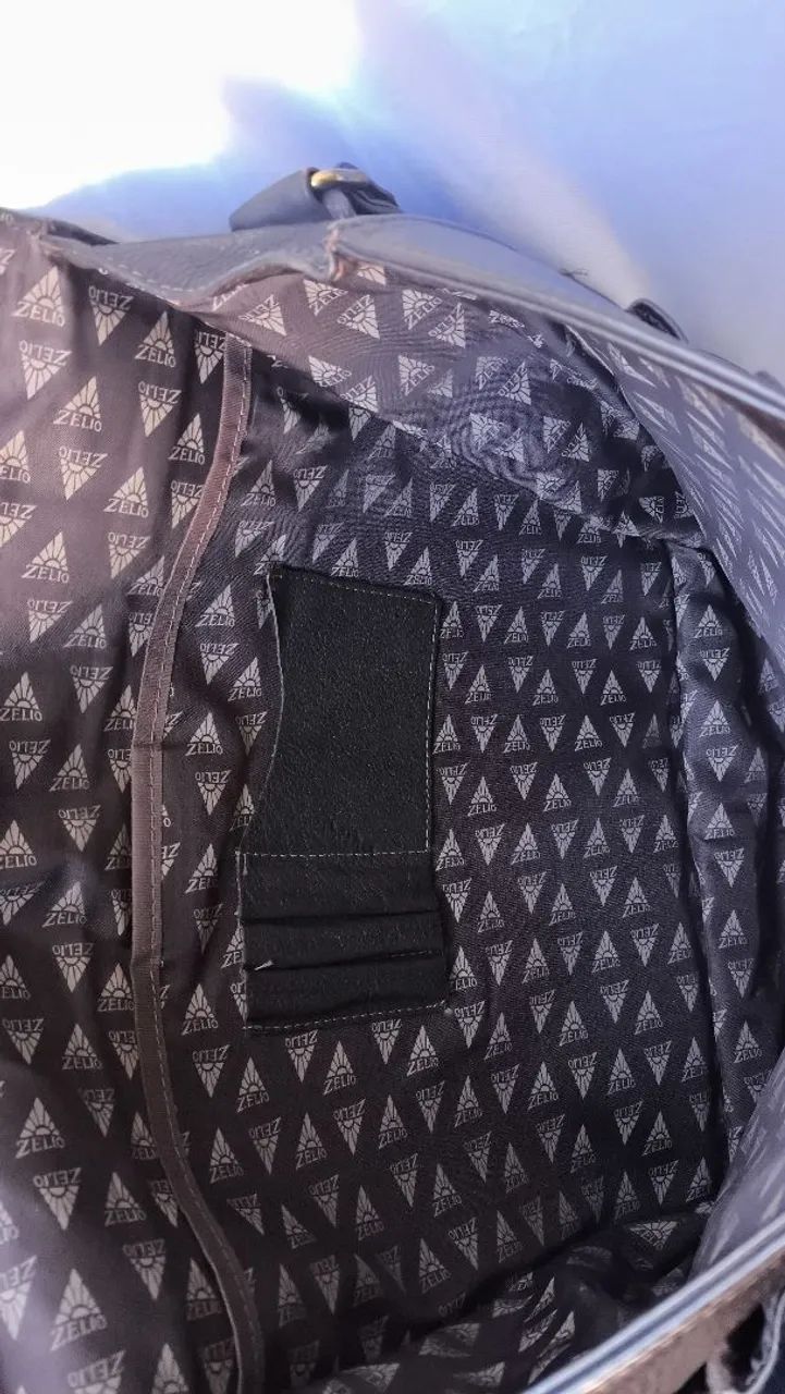 Bolsa de ombro preta de couro Zélio  - Foto 5