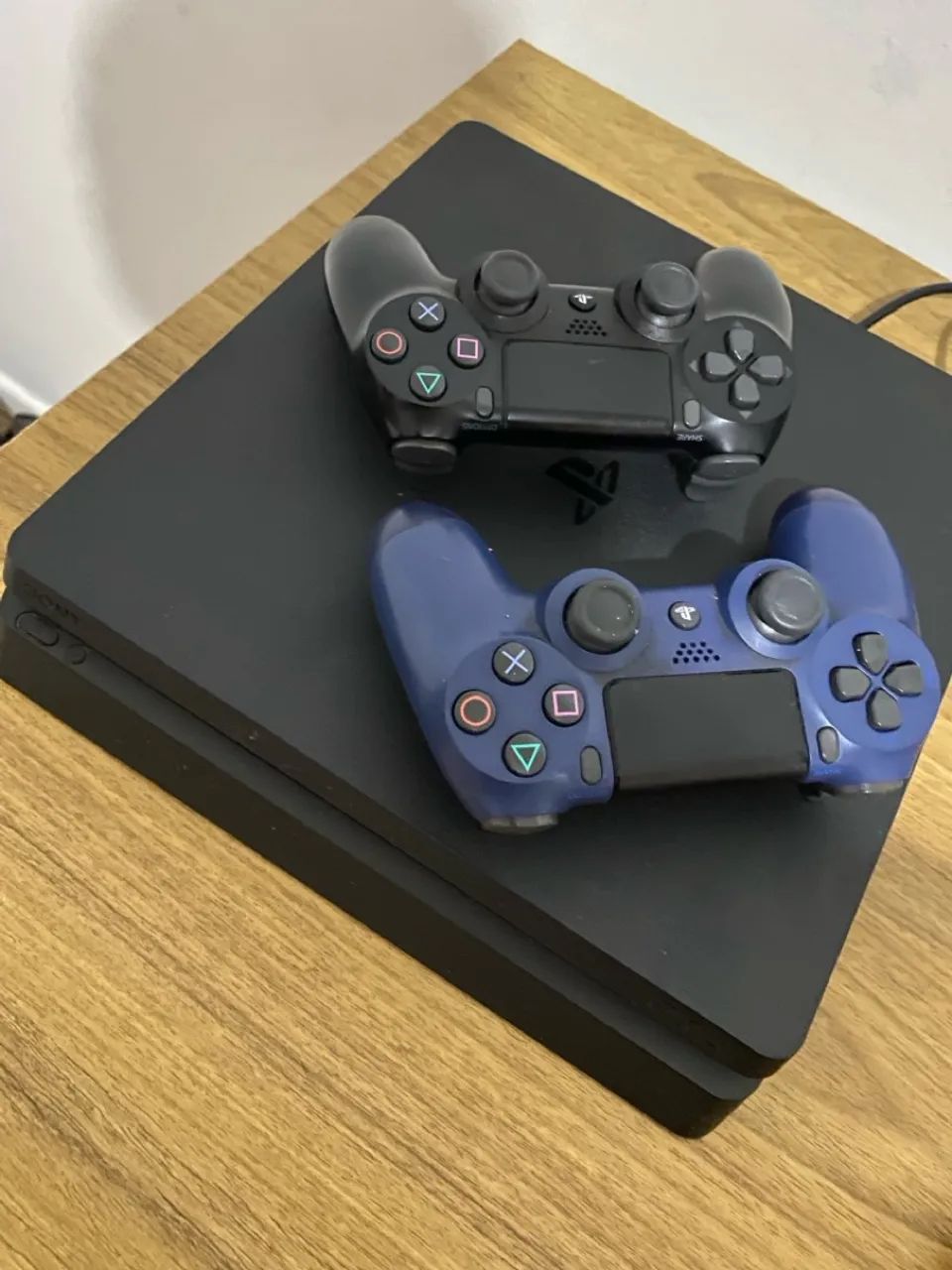 PS4 SLIM 1TB com 28 JOGOS (leia o anúncio)