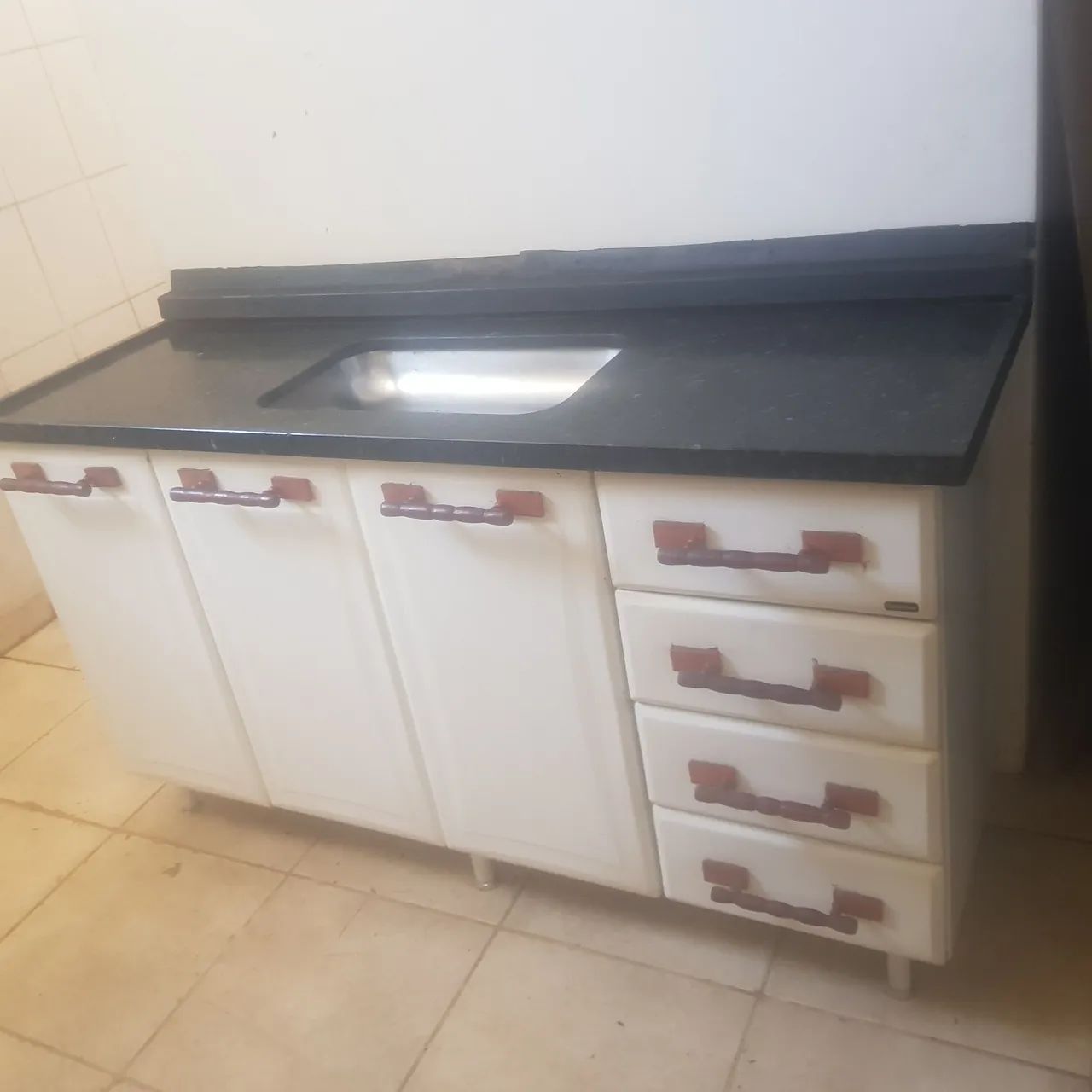 ARMÁRIO E PIA MÁRMORE 