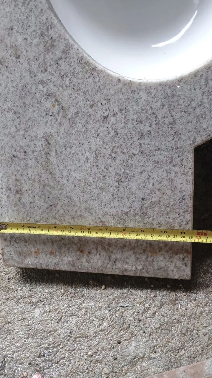 PIA (DECA) COM BANCADA( MARMORE) + TORNEIRA MARCA (DOCOL) ACIONAMENTO AUTOMATICO - Foto 2