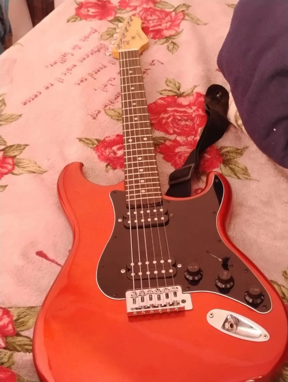 Stratocaster guitar - Foto 2