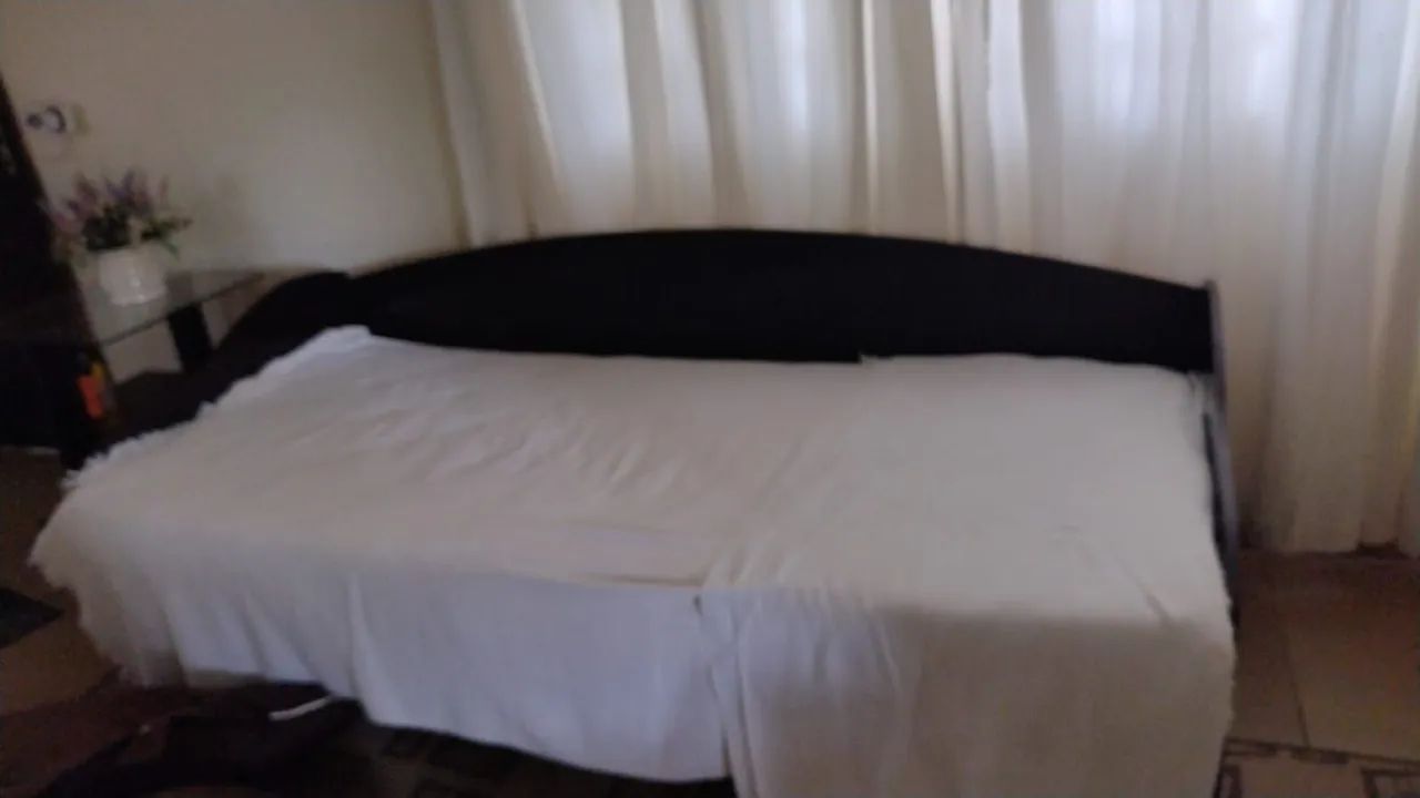  Cama de solteiro 