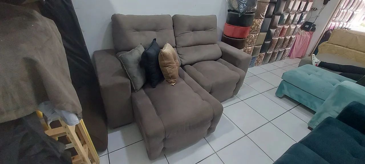 VENDE SE SOFÁ RETRÁTIL E RECLINÁVEL  - Foto 3