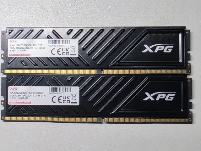 Memoria DDR4 XPG 64gb Dois Modulos de 32GB 3200Mhz CL 16-20-20
