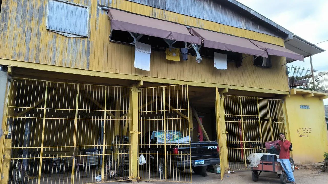 Vende-se elevador elevacar ,( precisa arrumar ) 