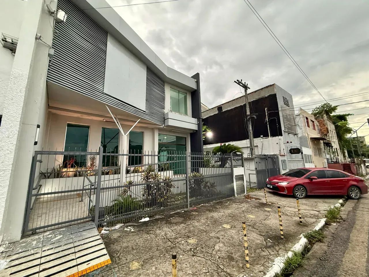 PRÉDIO COMERCIAL NO CENTRO | IDEAL PARA CLÍNICAS, EMPRESAS E INSTITUIÇÕES - Foto 5