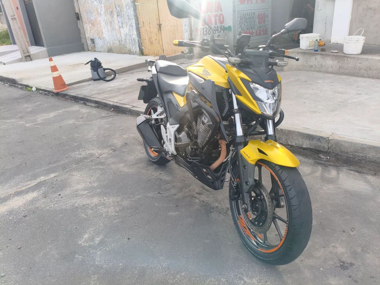 A moto está bem conservada  - Foto 3