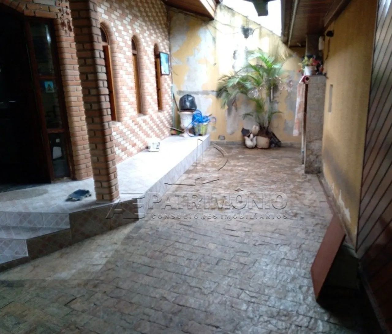 CASA,4 Dormitorio(s) bairro Laranjeiras