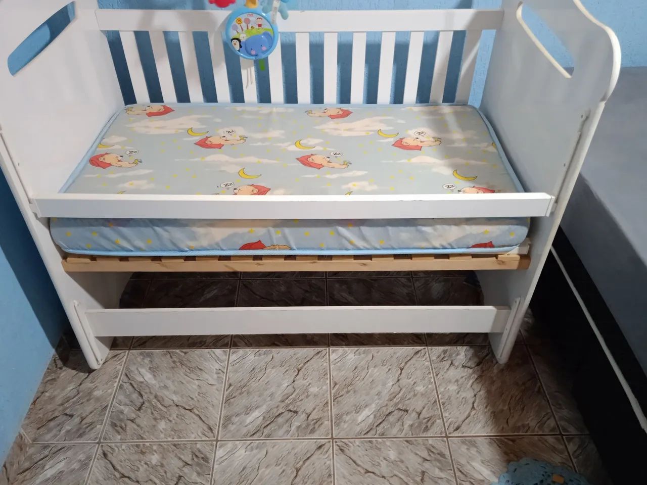 Vendo berço.
