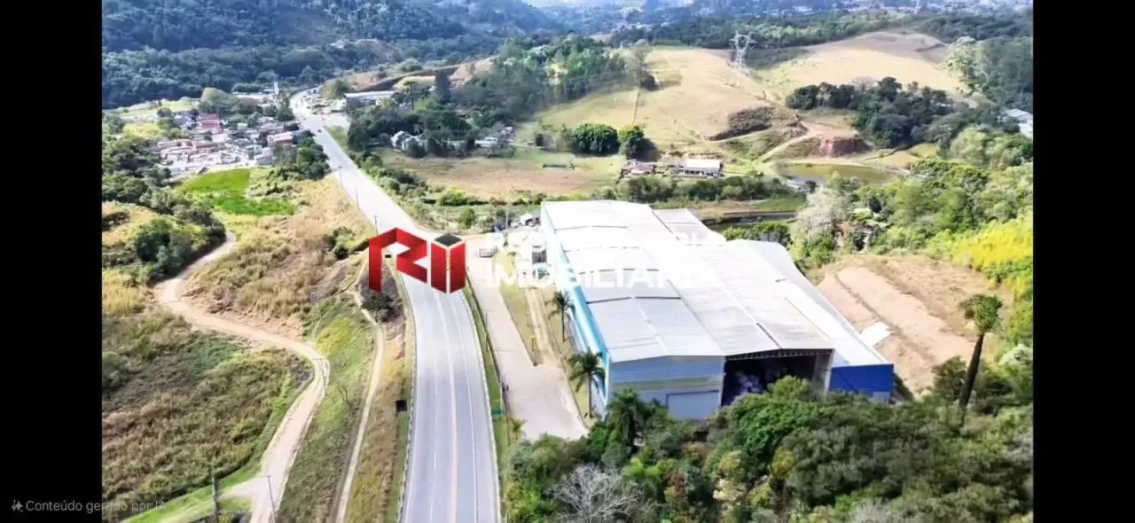 Galpão Locação 2.400 m² em São Roque, SP