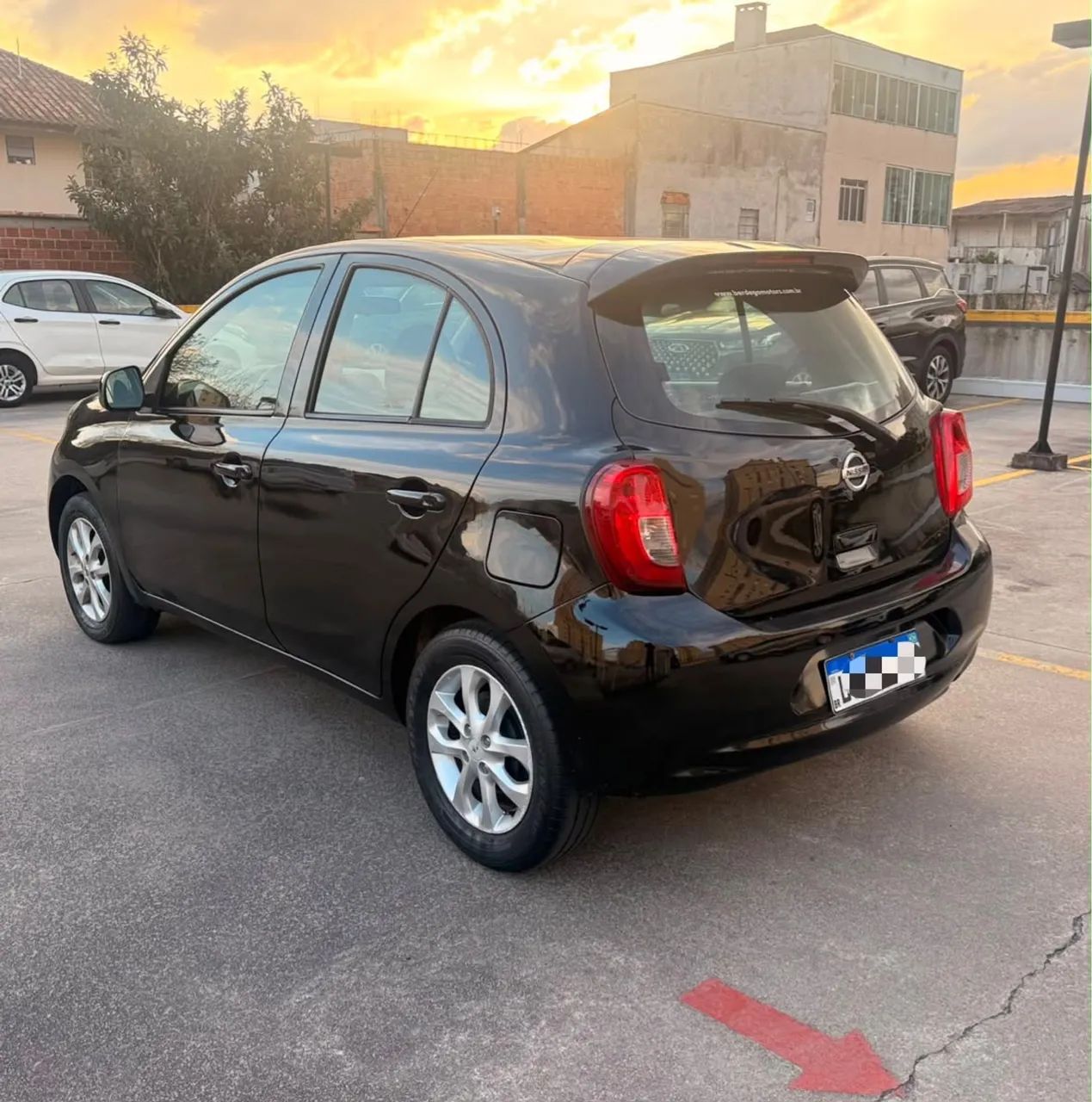 Nissan March 2015