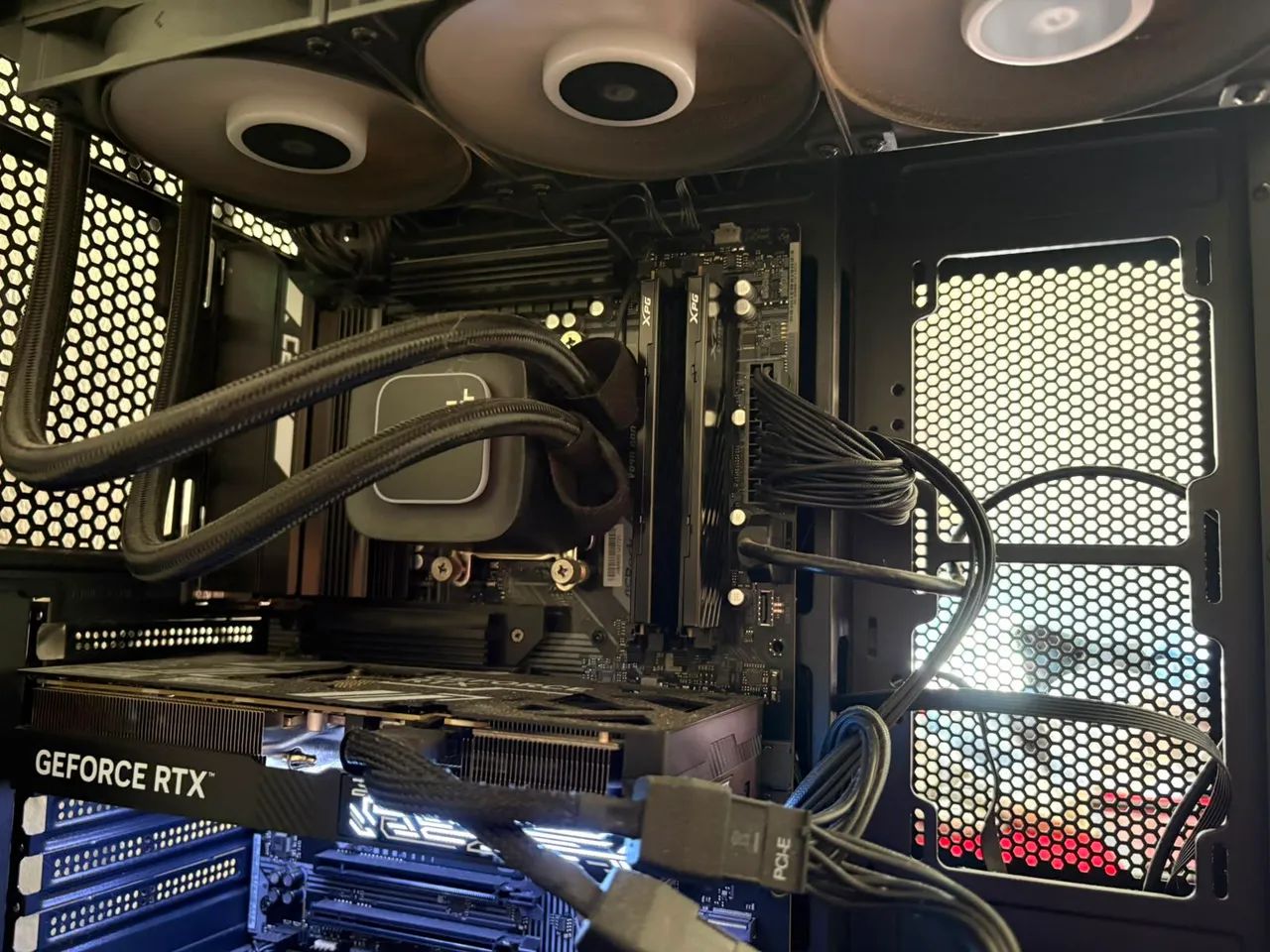 Pc Gamer Ryzen 7 9800 - Foto 2