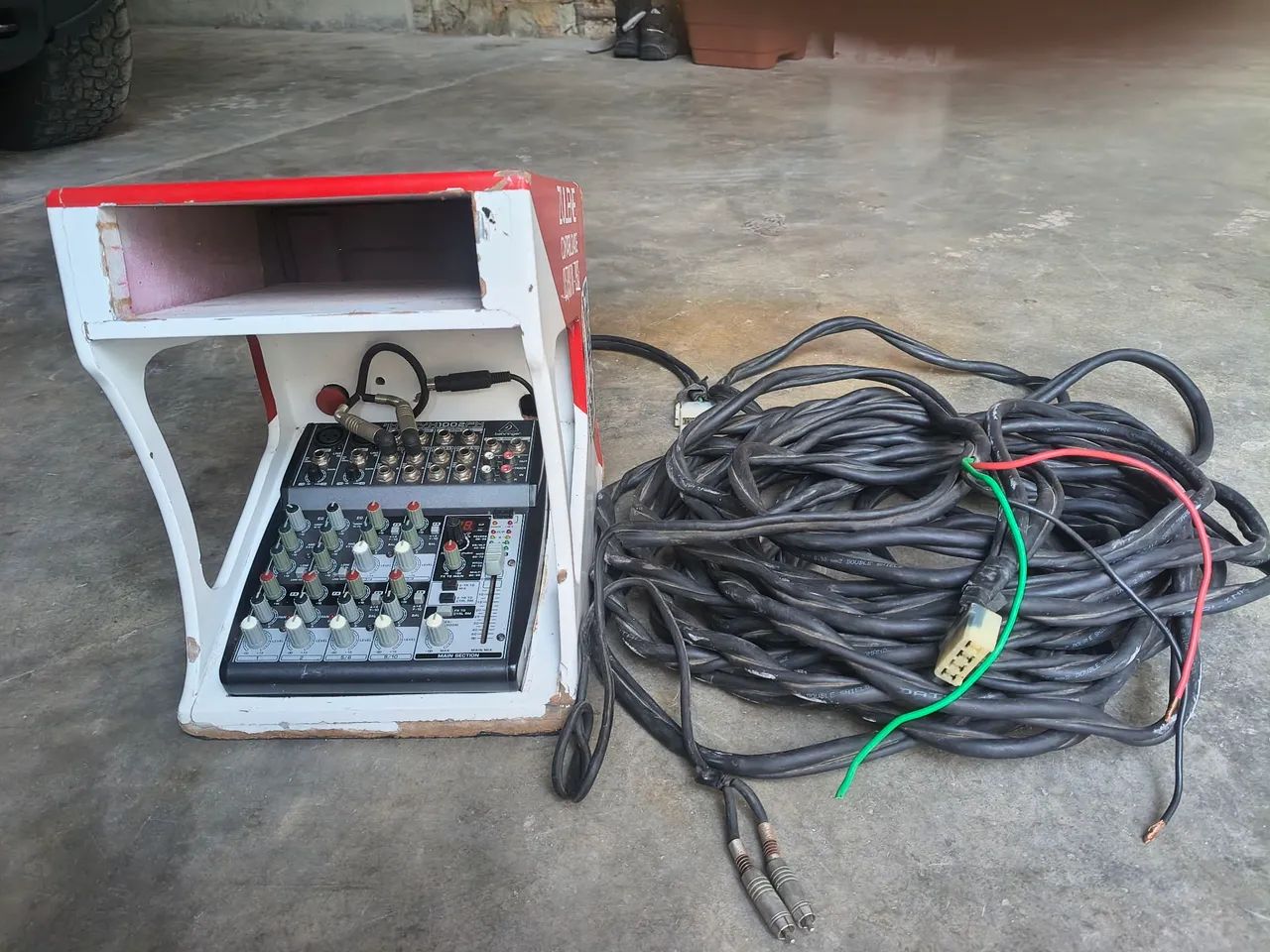 Mesa BEHRINGER  - Foto 2
