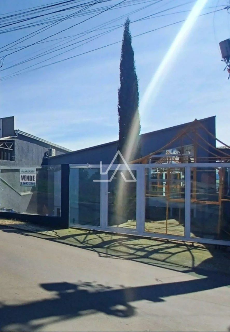 CASA - 2 DORMITÓRIOS - 1 VAGA - COM 96 M²