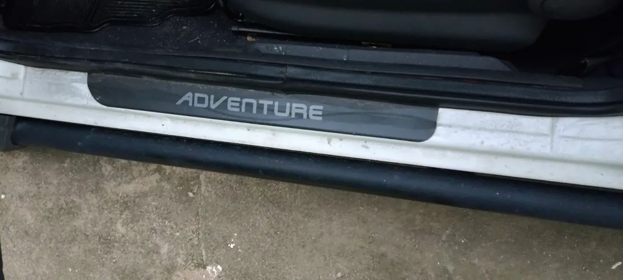 Fiat Strada Adventure 1.8/ 1.8 Locker Flex CE 2014 - Foto 5