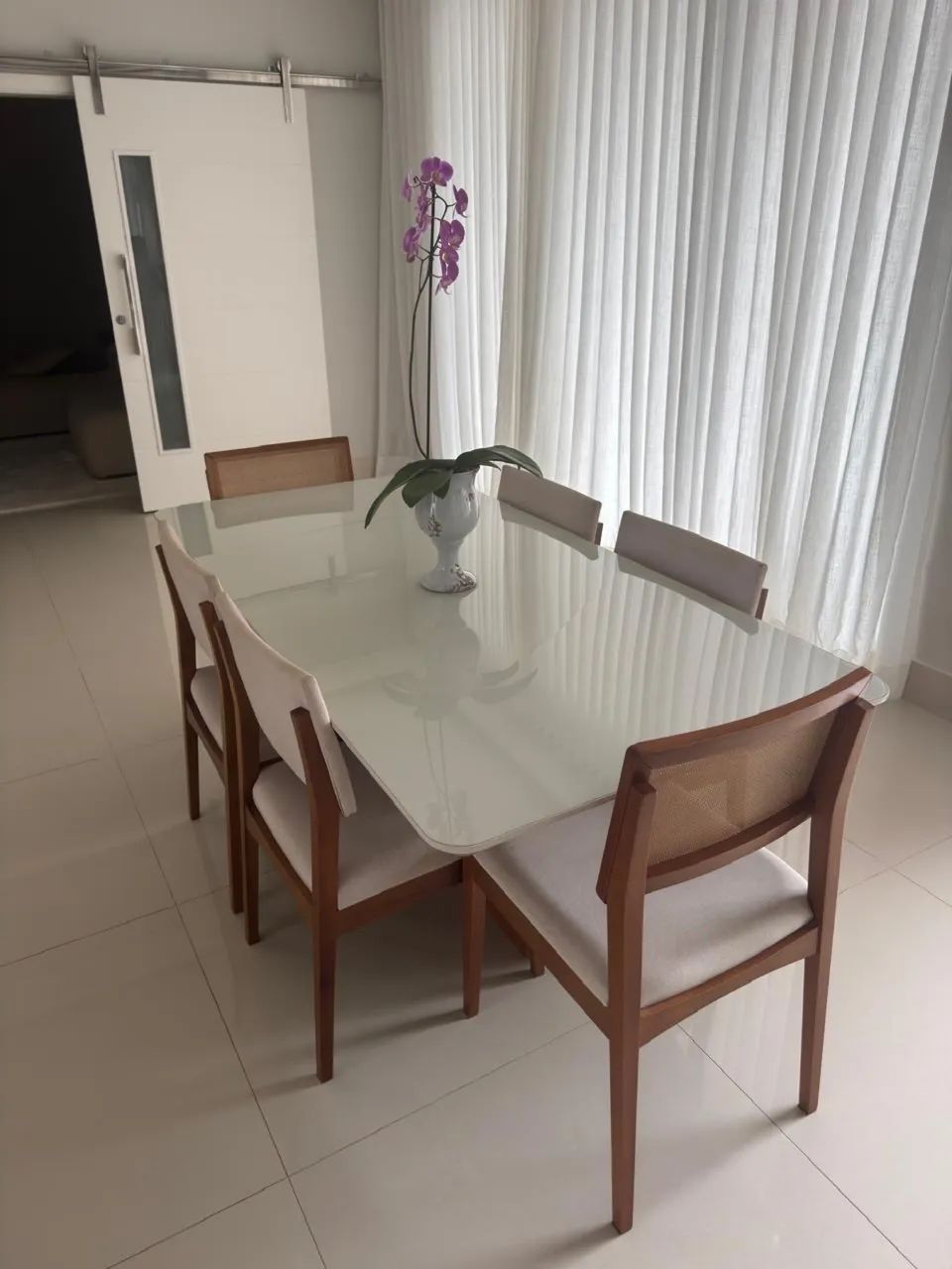 Mesa de jantar com 6 cadeiras - Foto 4