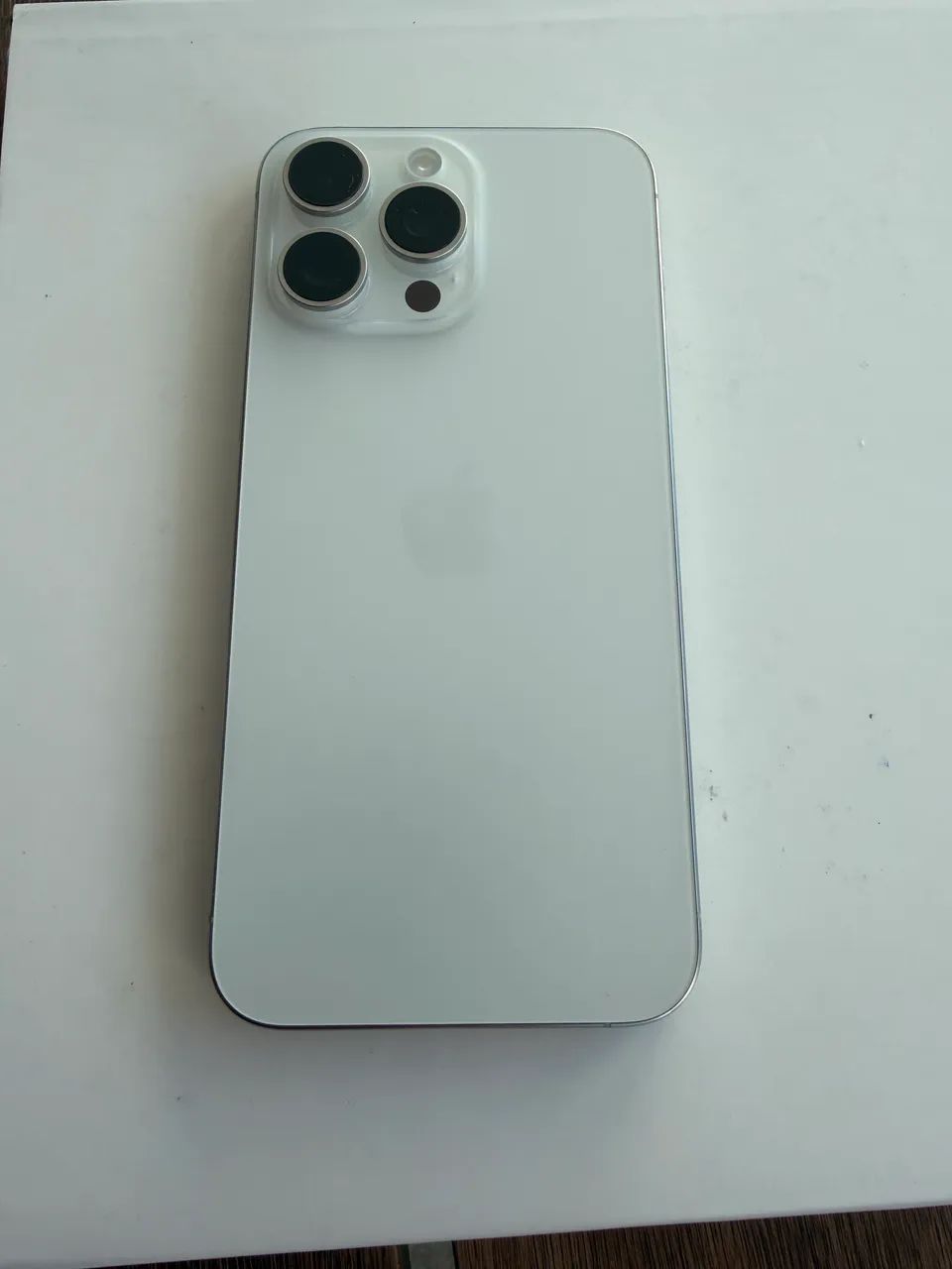 iPhone 15 pro max branco 