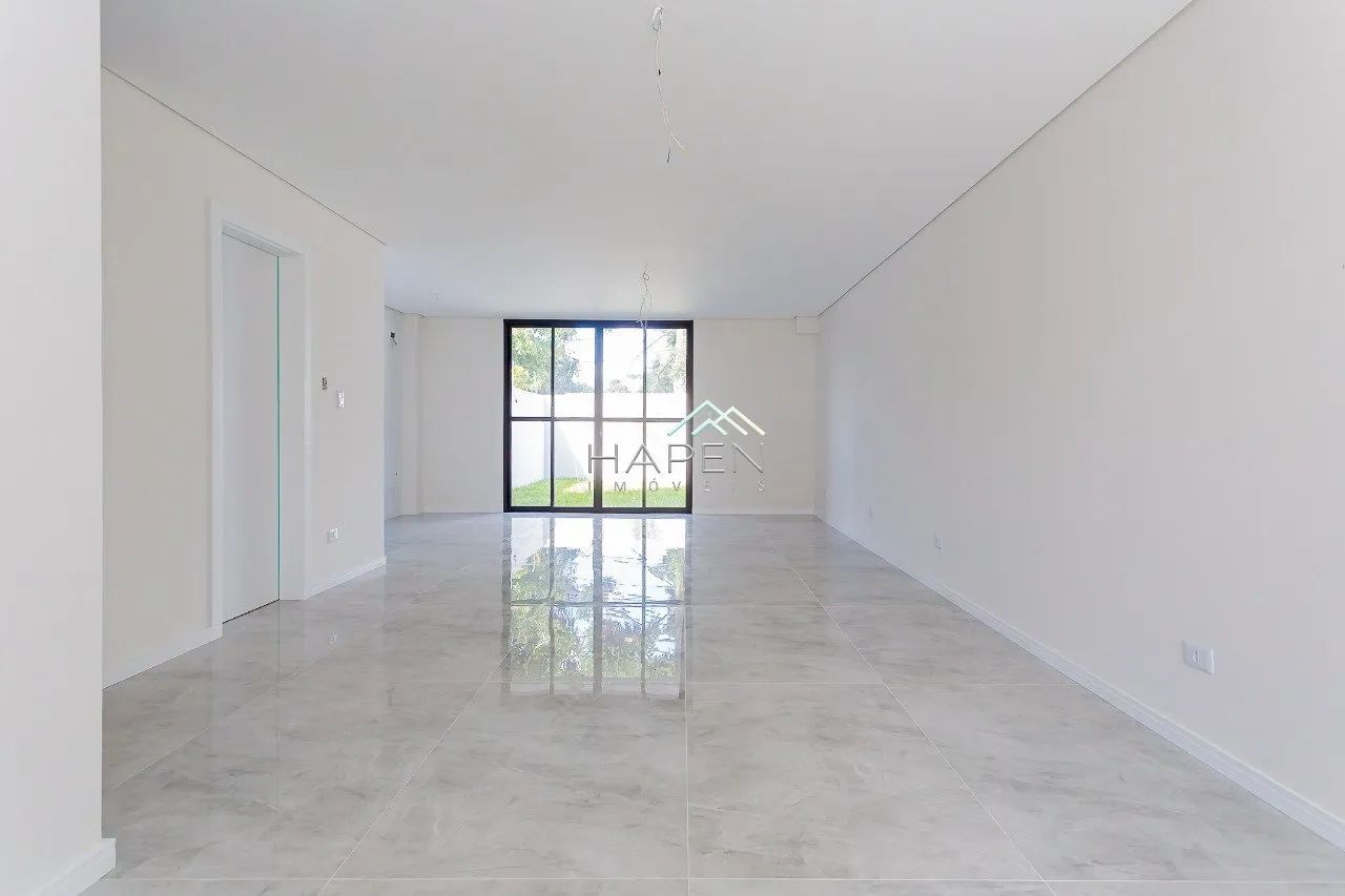 Sobrado à Venda no Ahú com 3 Dormitórios e Terraço - Foto 2