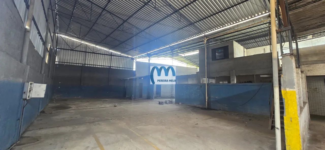 Galpão com 1.065.00 M2 de área construída próximo ao Supermarket do Rocha. - Foto 4
