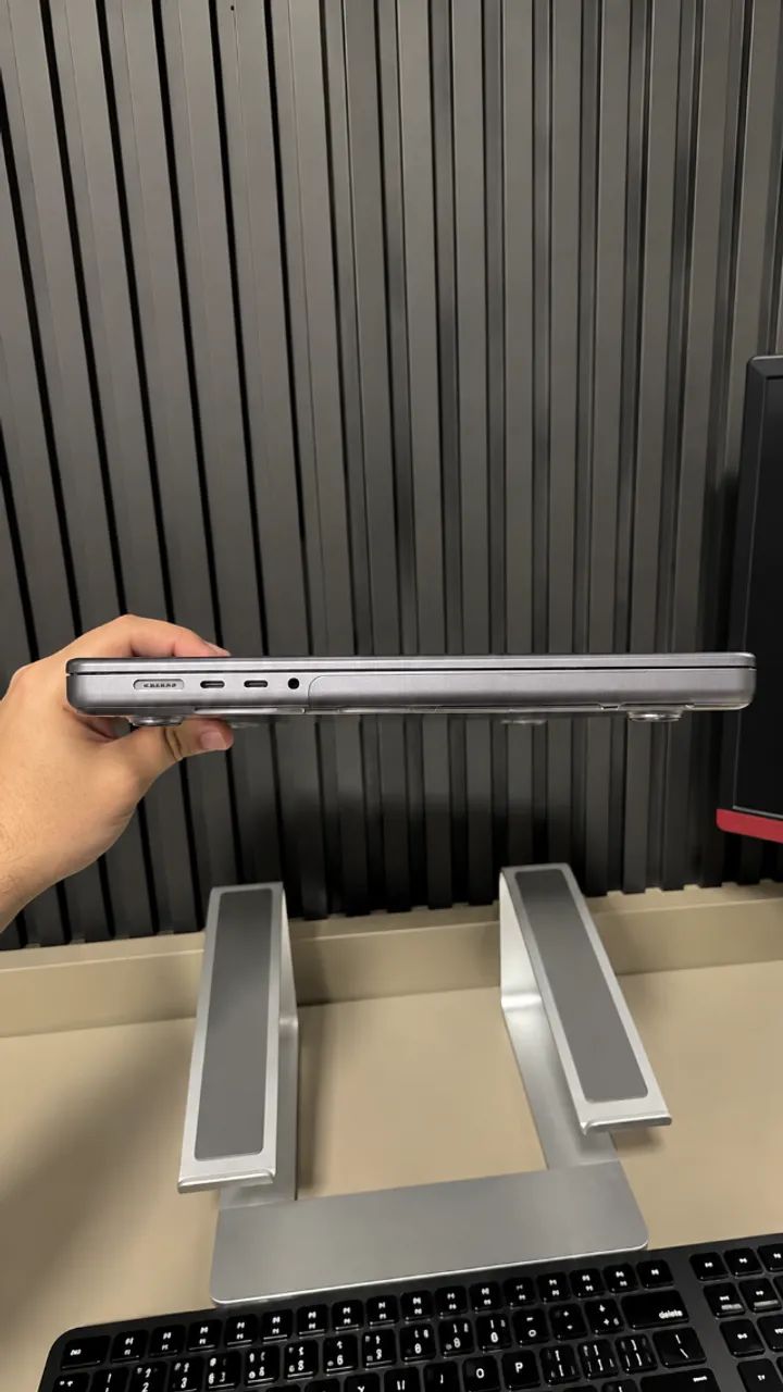 MacBook Pro 16 polegadas M1 Pro 16GB 512GB - Impecável + Carregador - Foto 2